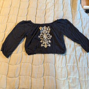 Hollister Black Crop Top with White Pattern